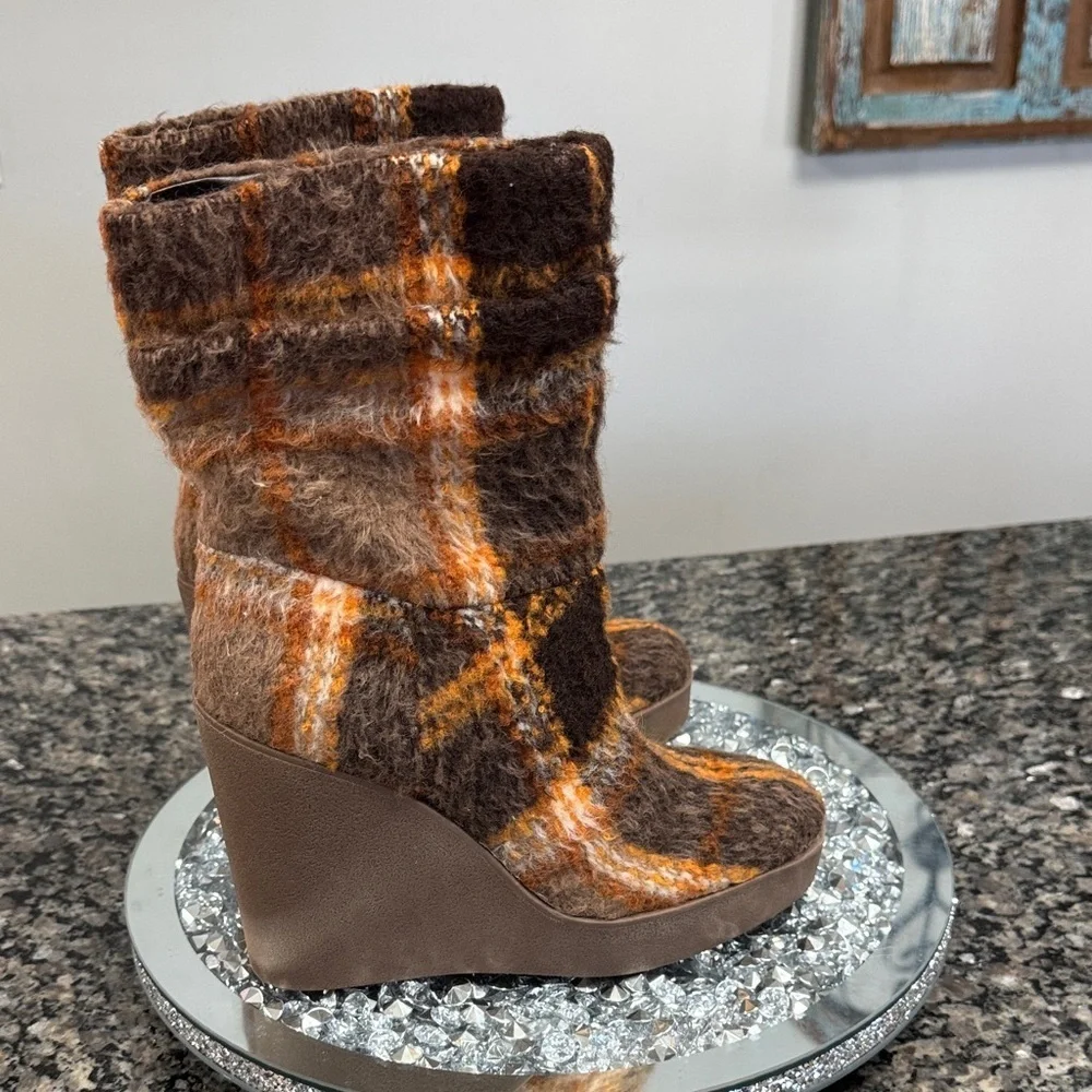 Jessica Simpson Plaid Wedge Boots - Brown and Orange NEW 7.5
